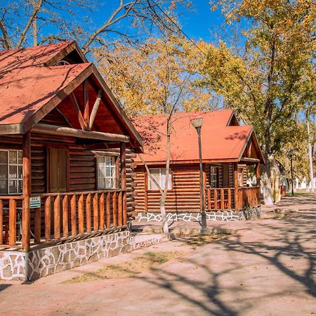 Hotel Pueblo Viejo Паррас-де-ла-Фуэнте Экстерьер фото