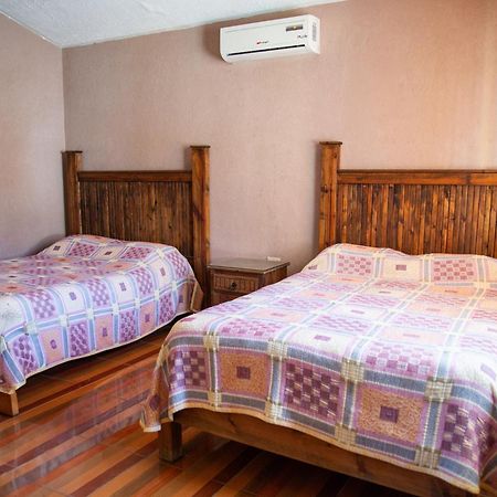 Hotel Pueblo Viejo Паррас-де-ла-Фуэнте Экстерьер фото