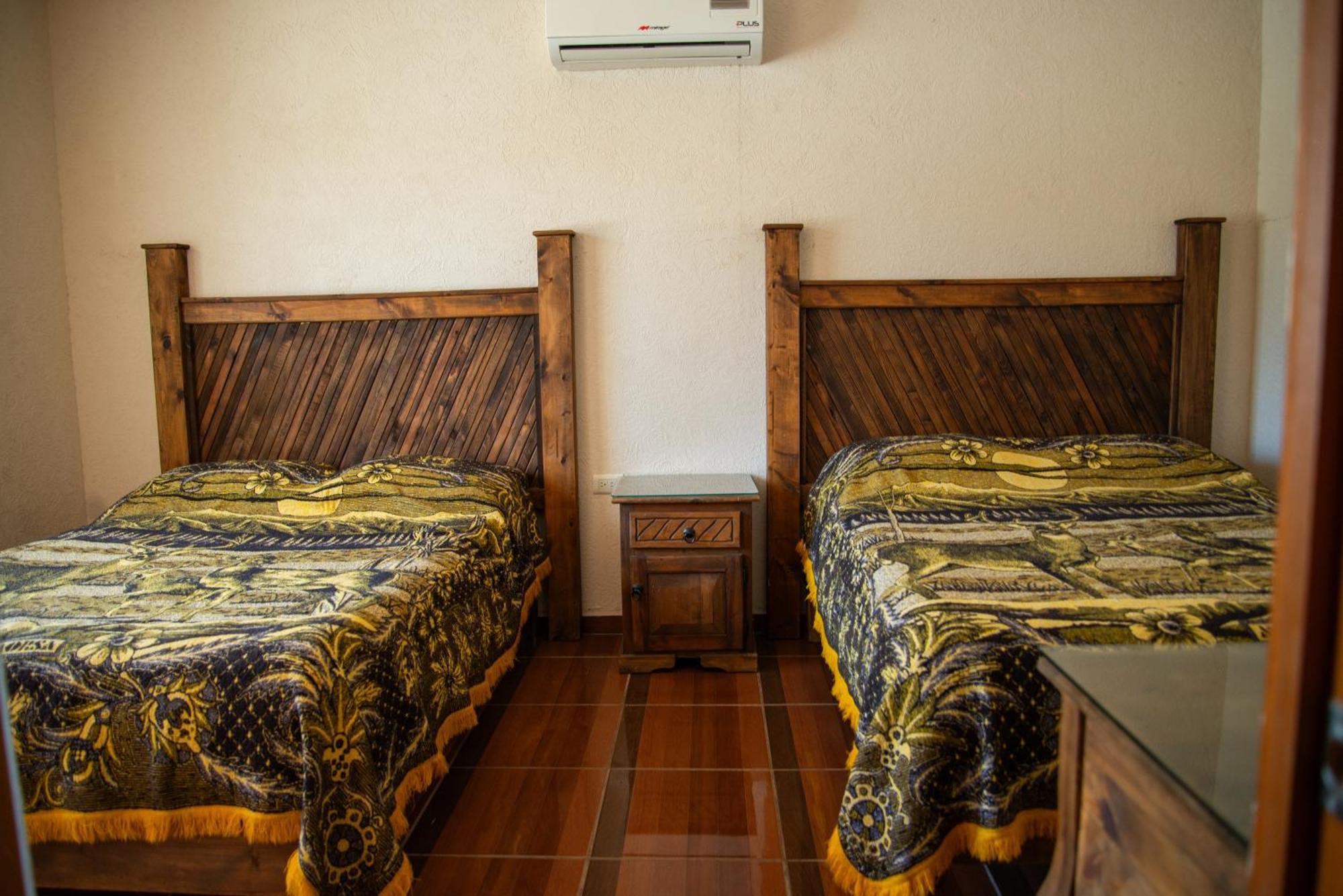 Hotel Pueblo Viejo Паррас-де-ла-Фуэнте Экстерьер фото