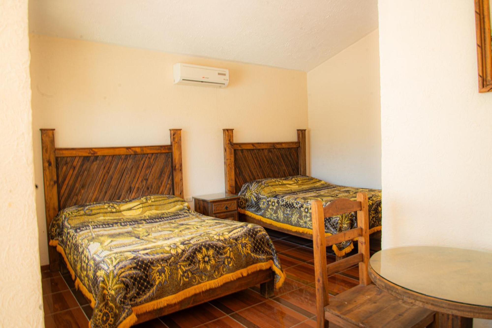 Hotel Pueblo Viejo Паррас-де-ла-Фуэнте Экстерьер фото